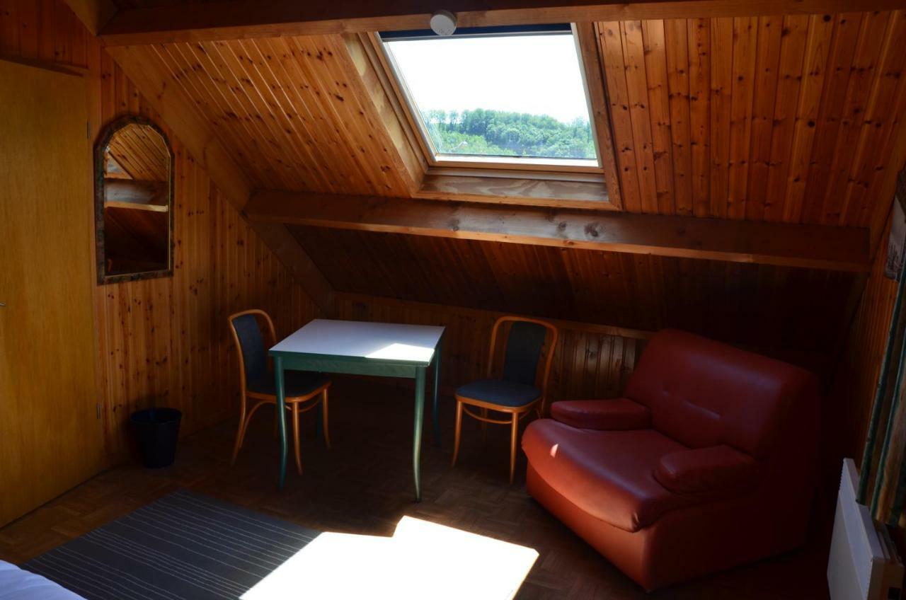 Chalet "Le Bucheron" La-Roche-en-Ardenne Exterior photo